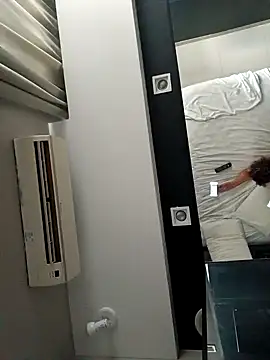 jacaranduba07 online show from 12-16-25, 01:16