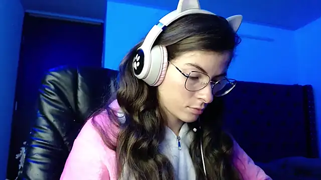 Snapshot of MARIELSINS_AND_DAIKIJACK chatting on 02-13-25, 12:02 MARIELSINS AND DAIKIJACK online show from 02-13-25, 12:02