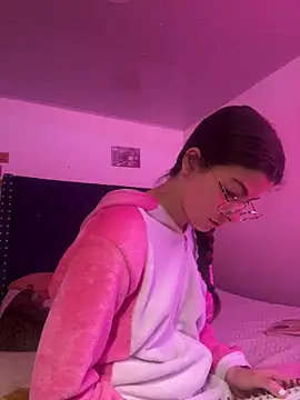 Snapshot of MARIELSINS_AND_DAIKIJACK chatting on 03-18-25, 01:53 MARIELSINS AND DAIKIJACK online show from 03-18-25, 01:53