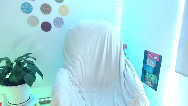 Snapshot of samy_love35 chatting on 02-15-26, 04:31 samy love35 online show from 02-15-26, 04:31