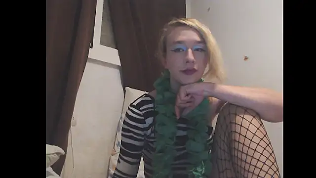 Snapshot of Rudy__Ryabina chatting on 03-21-25, 09:12 Rudy Ryabina online show from 03-21-25, 09:12