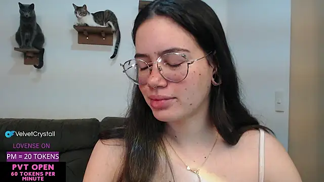 crystalll room online show from 09-20-25, 05:41