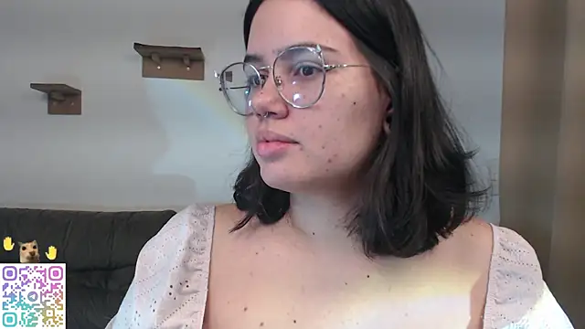 crystalll room online show from 06-08-26, 02:01