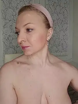 Snapshot of Anesteishen chatting on 01-15-26, 05:12 Anesteishen online show from 01-15-26, 05:12