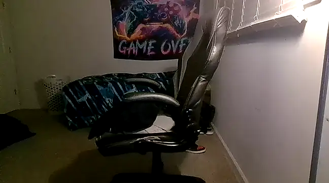 Snapshot of PerroDemonioHot chatting on 02-17-25, 05:04 PerroDemonioHot online show from 02-17-25, 05:04