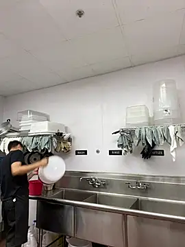 Snapshot of PerroDemonioHot chatting on 03-03-25, 08:11 PerroDemonioHot online show from 03-03-25, 08:11