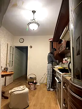 mollyEXD online show from 11-27-25, 12:24