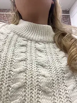 LanaSparks online show from 12-18-25, 04:18