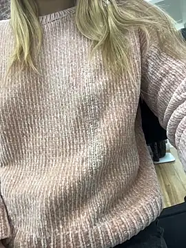 LanaSparks online show from 12-20-25, 04:08