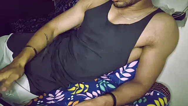 hot hunk boy online show from 11-16-25, 07:52