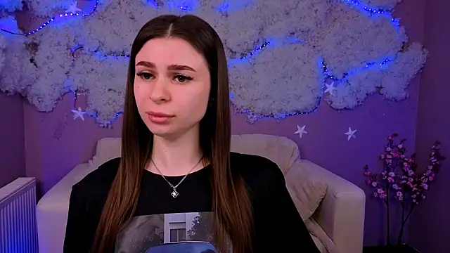 flora ri online show from 04-28-26, 09:47