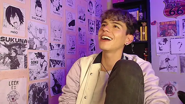 Snapshot of Mickey_Magic chatting on 03-03-25, 11:33 Mickey Magic online show from 03-03-25, 11:33