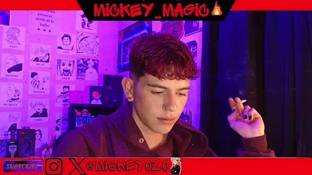 Snapshot of Mickey_Magic chatting on 03-10-25, 08:12 Mickey Magic online show from 03-10-25, 08:12