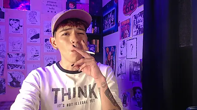 Snapshot of Mickey_Magic chatting on 03-18-25, 08:04 Mickey Magic online show from 03-18-25, 08:04