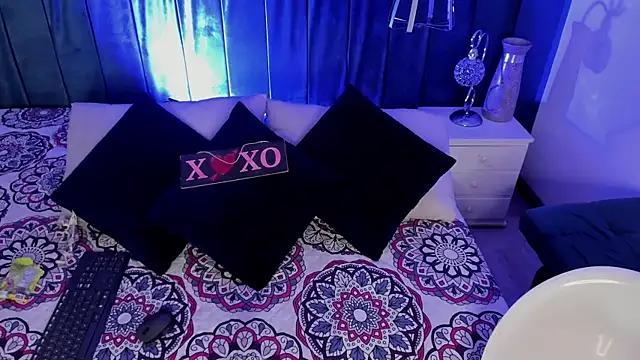 JeanneSabatier online show from 02-12-25, 07:45