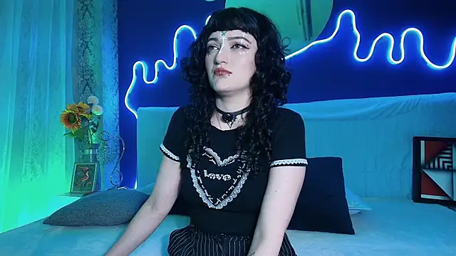 JeanneSabatier online show from 04-24-26, 07:49