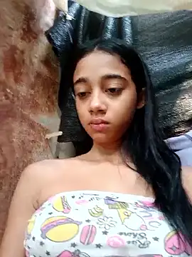 Snapshot of Zoe_Sweett18 chatting on 02-28-25, 12:42 Zoe Sweett18 online show from 02-28-25, 12:42