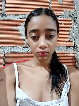 Snapshot of Zoe_Sweett18 chatting on 10-14-25, 12:50 Zoe Sweett18 online show from 10-14-25, 12:50