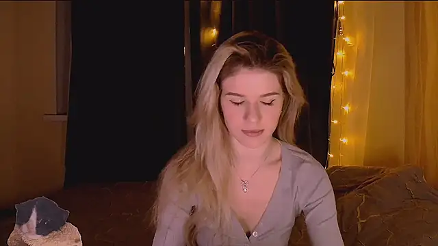 Melissa smith  online show from 12-04-25, 02:26