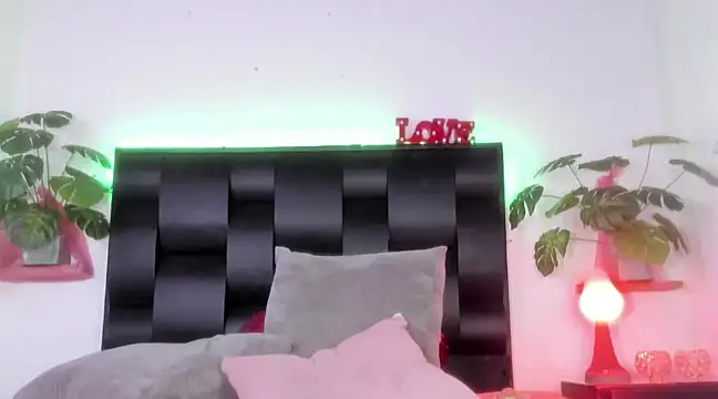 CarolayIndriago online show from 01-19-25, 10:39