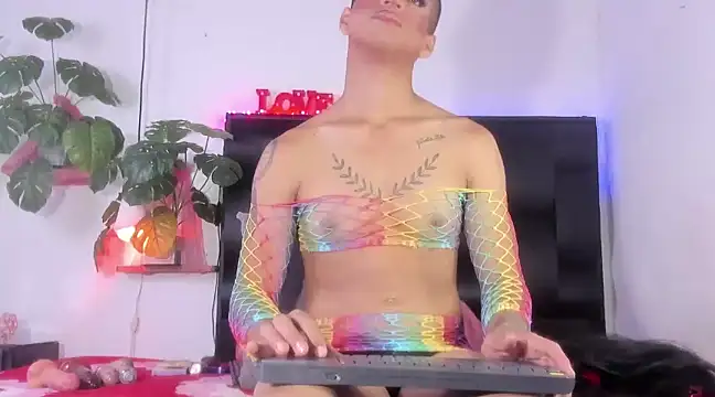 CarolayIndriago online show from 03-16-25, 02:33