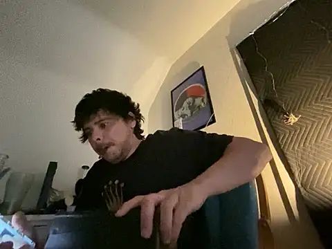 Snapshot of almighty_d chatting on 01-24-25, 03:24 almighty d online show from 01-24-25, 03:24