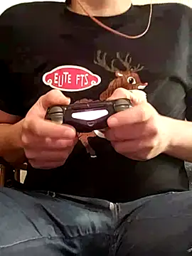 Snapshot of almighty_d chatting on 01-26-25, 07:10 almighty d online show from 01-26-25, 07:10