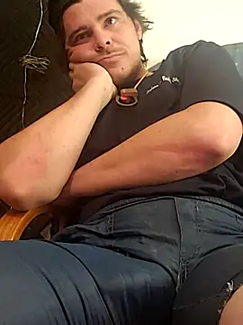 Snapshot of almighty_d chatting on 01-29-25, 04:58 almighty d online show from 01-29-25, 04:58