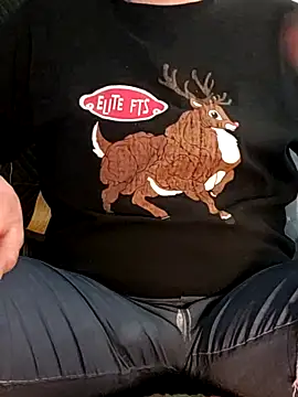 Snapshot of almighty_d chatting on 03-03-25, 03:30 almighty d online show from 03-03-25, 03:30