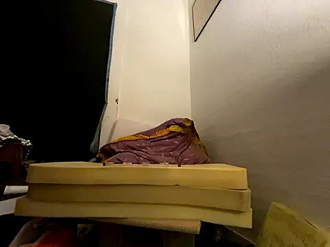 Snapshot of almighty_d chatting on 09-13-25, 04:56 almighty d online show from 09-13-25, 04:56