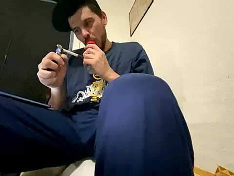 Snapshot of almighty_d chatting on 11-11-25, 04:45 almighty d online show from 11-11-25, 04:45