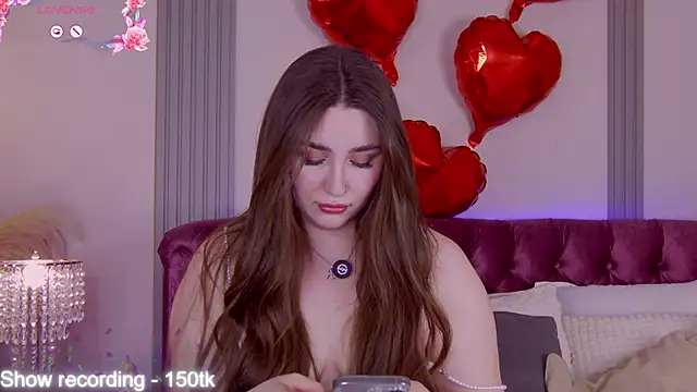 KiraBarlows online show from 04-08-26, 08:20