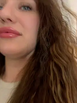 KiraBarlows online show from 06-04-26, 06:52