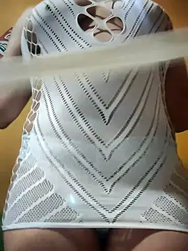 ilonna2025 online show from 10-29-25, 10:55