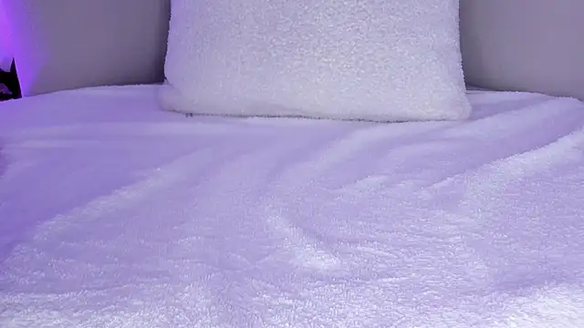 cutte hanna18 online show from 04-23-26, 05:59