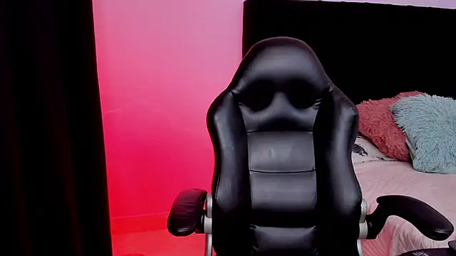 Paulina Lopezz online show from 03-24-26, 07:52