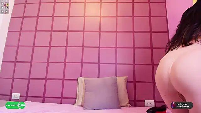 Snapshot of LissMonroe chatting on 09-21-25, 11:56 LissMonroe online show from 09-21-25, 11:56