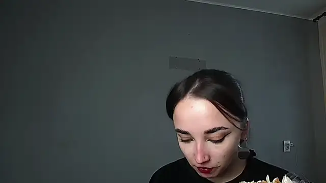Eva Gloryy online show from 04-29-26, 01:37