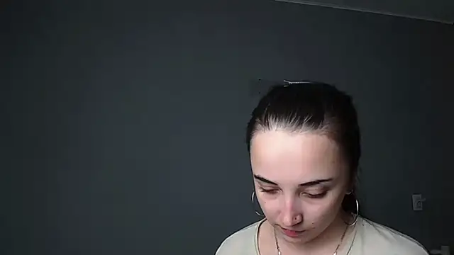 Eva Gloryy online show from 05-20-26, 05:08