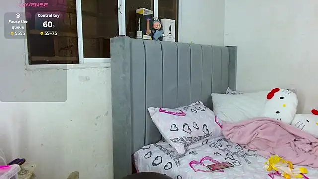 yourdollvaleri online show from 10-20-25, 04:24