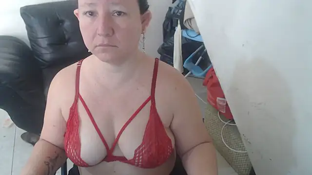 Yohis Kiut25 online show from 11-15-25, 05:42