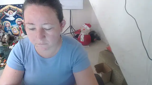 Yohis Kiut25 online show from 11-24-25, 06:18