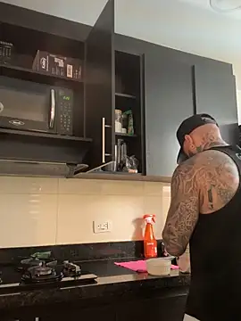 dereckgreen online show from 04-28-26, 07:19