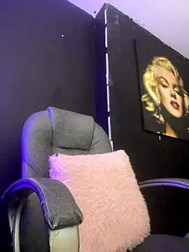 viktoria davis  online show from 10-30-25, 10:54