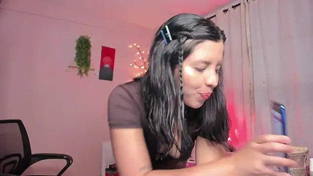 Snapshot of byanabrown chatting on 02-16-26, 12:51 byanabrown online show from 02-16-26, 12:51
