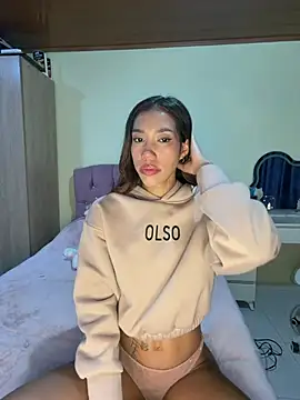 zoe storm online show from 02-17-26, 01:46