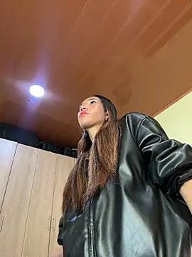 zoe storm online show from 04-26-26, 11:46