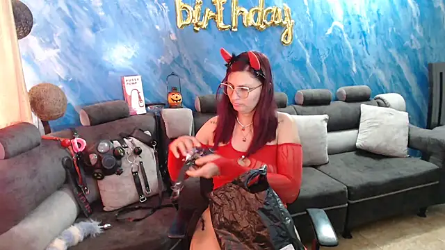 sachaclinford online show from 10-28-25, 08:11