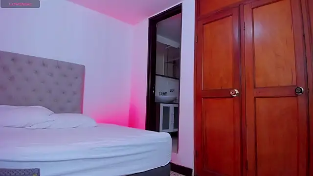 Dayana  Ospina online show from 03-06-25, 07:32