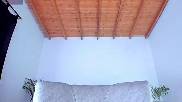 Freydis18 online show from 04-14-26, 03:45